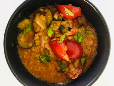 Curry rouge de lentilles aux légumes du soleil