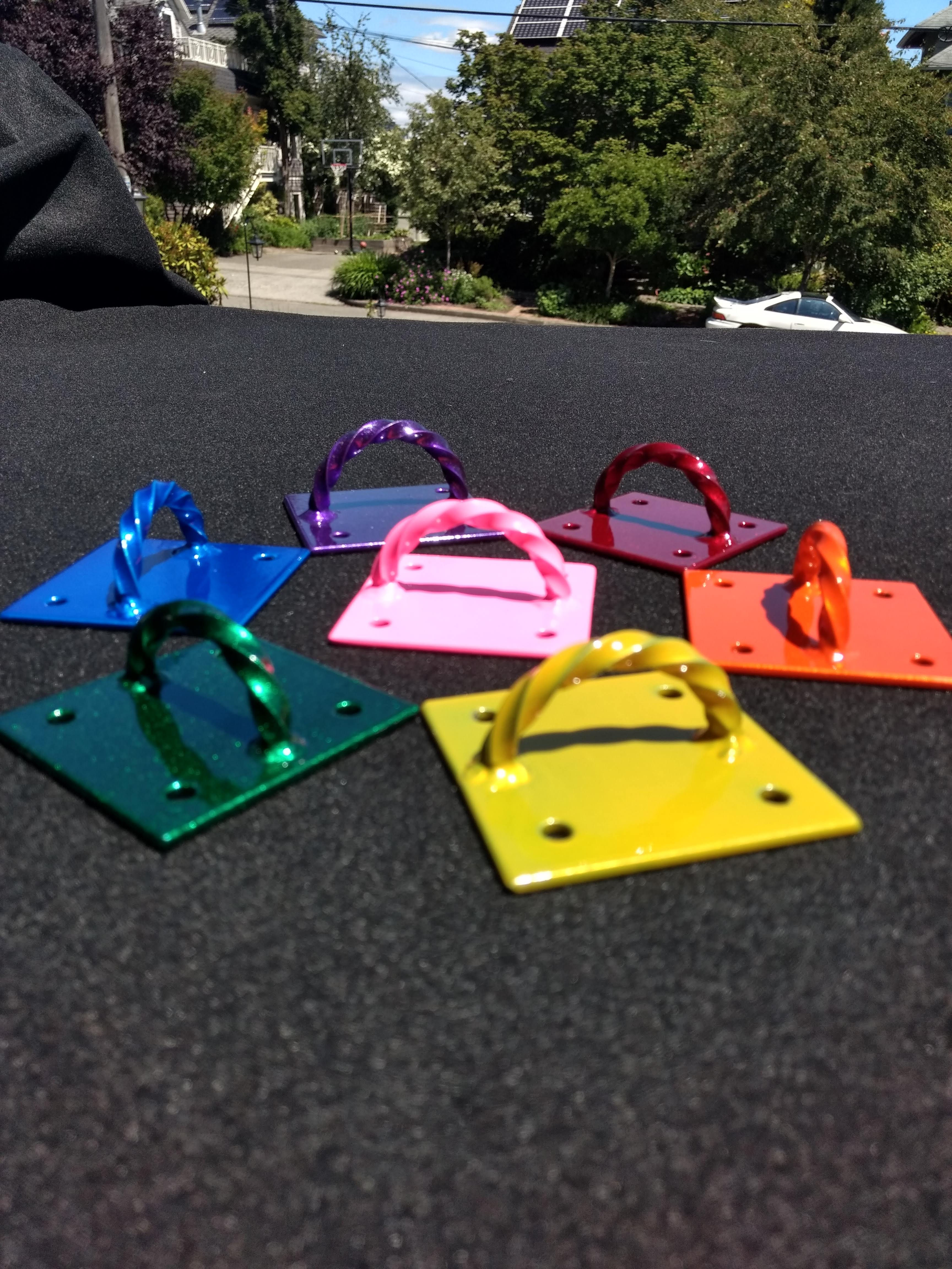 Half Ring Twisted Wall Mount