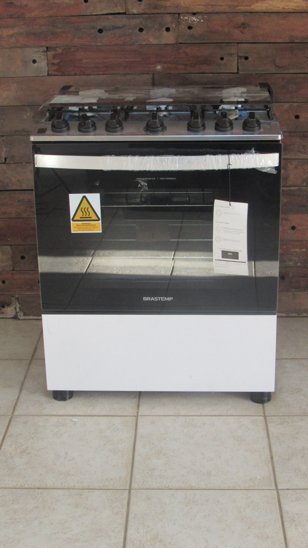 Fogão de Piso Brastemp 6 Bocas Modelo BFS6NCB