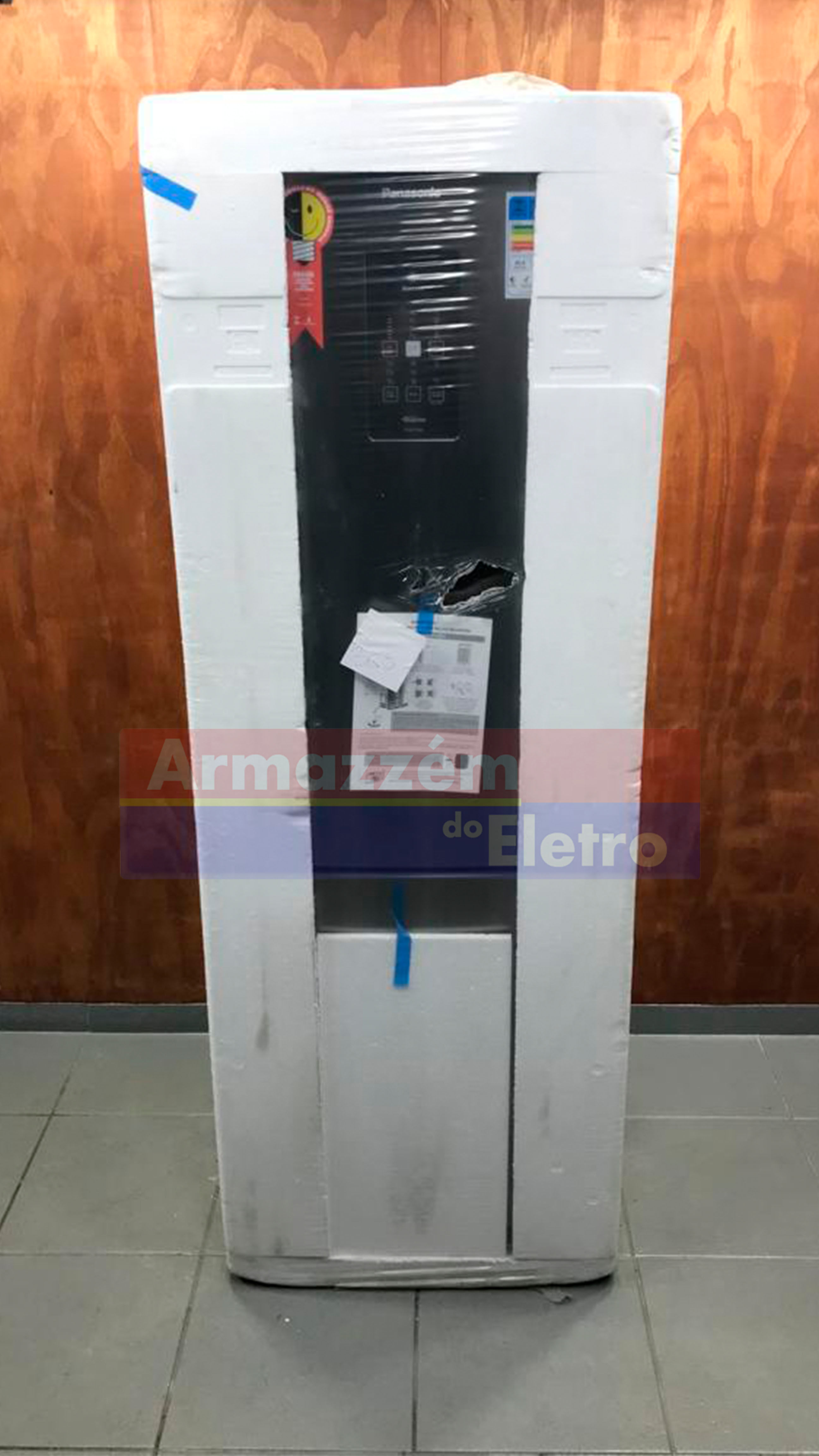 Geladeira Panasonic NR-BB71PVFX Frost Free Inverse 480 Litros Painel Blue (127V)