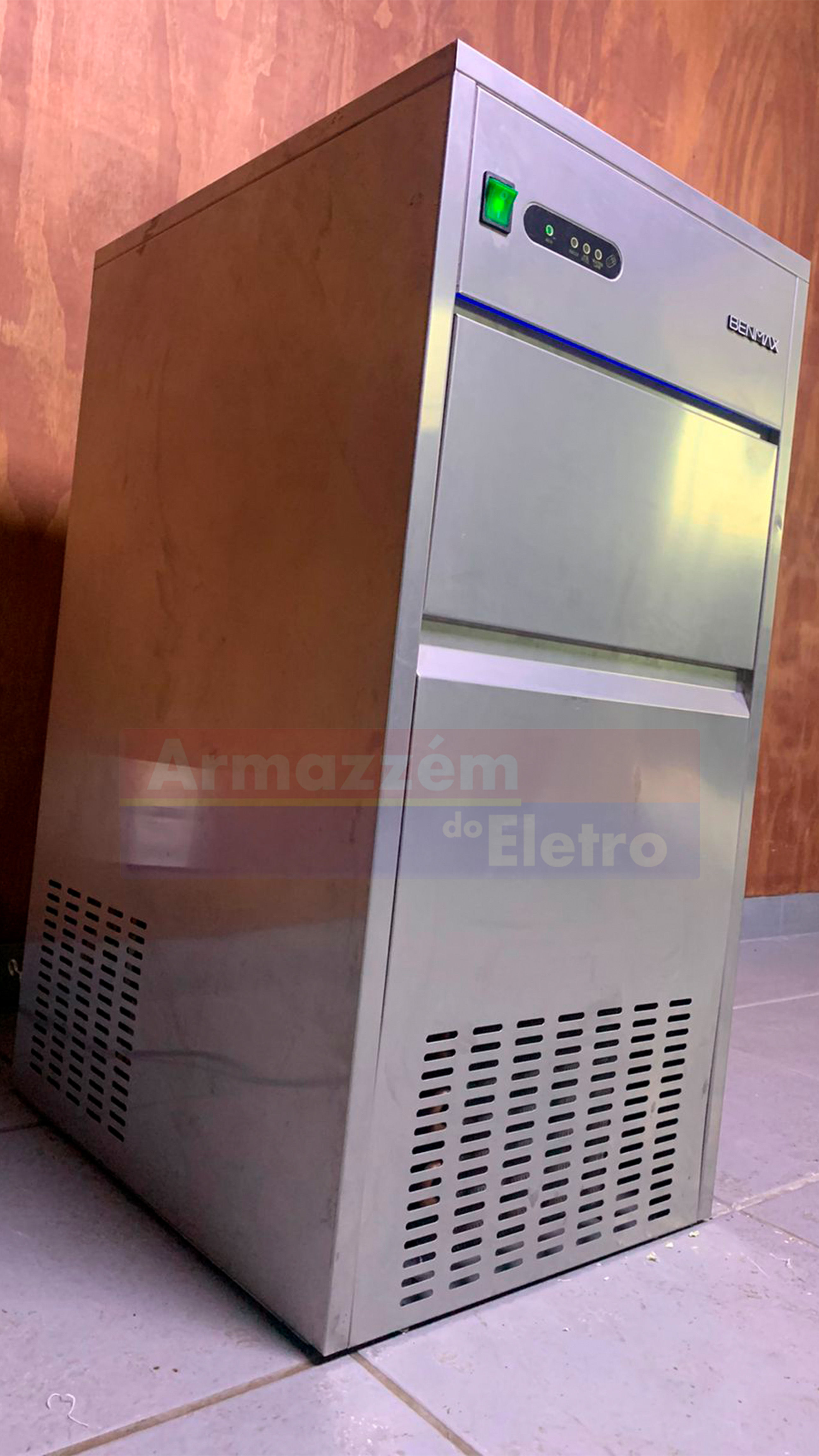 Máquina de Gelo Benmax Icemac 50/7 50 Kg - 220V