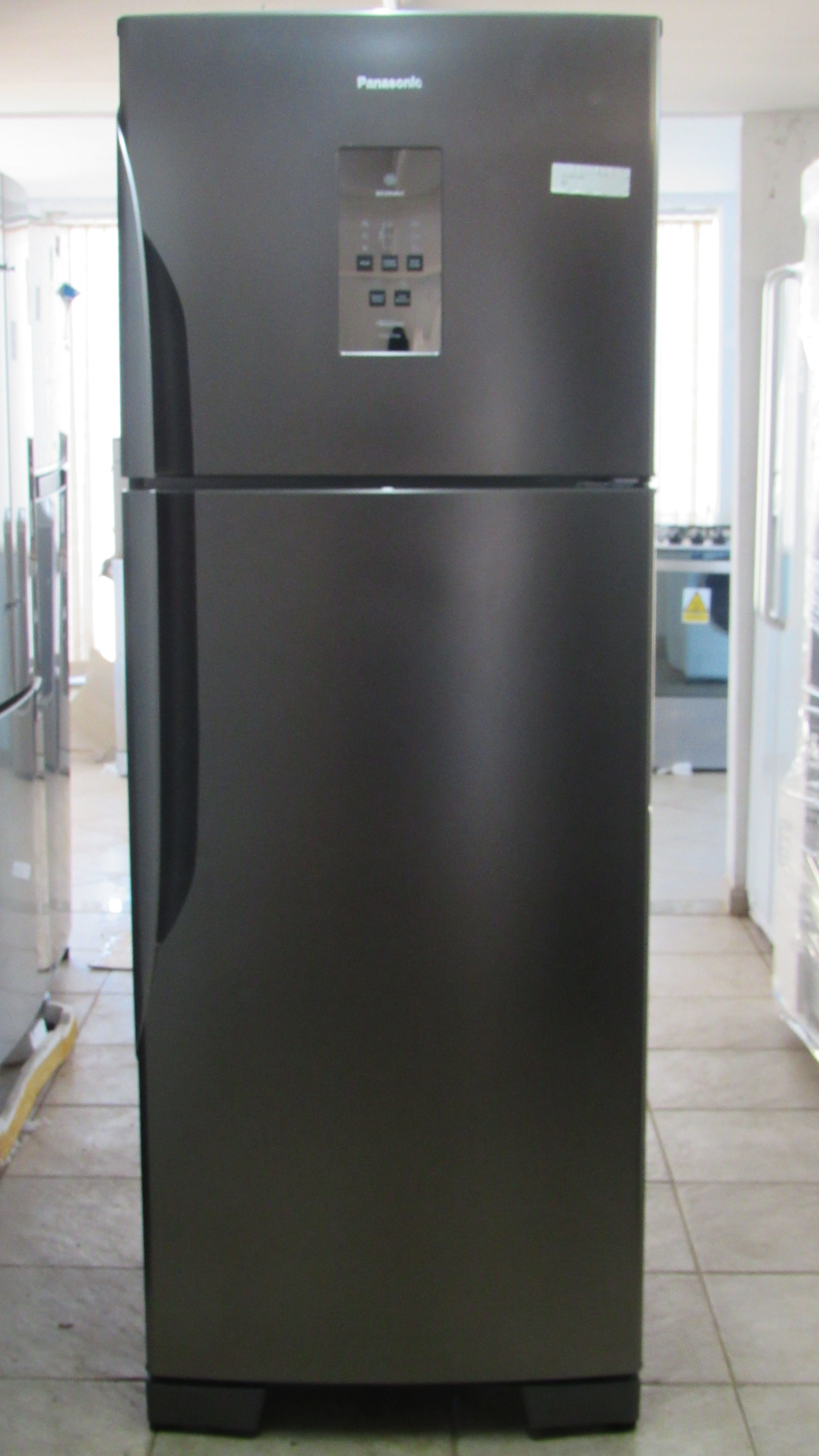 Geladeira Panasonic NR-BT55PV2X Frost Free Duplex 483 Litros Painel Eletrônico