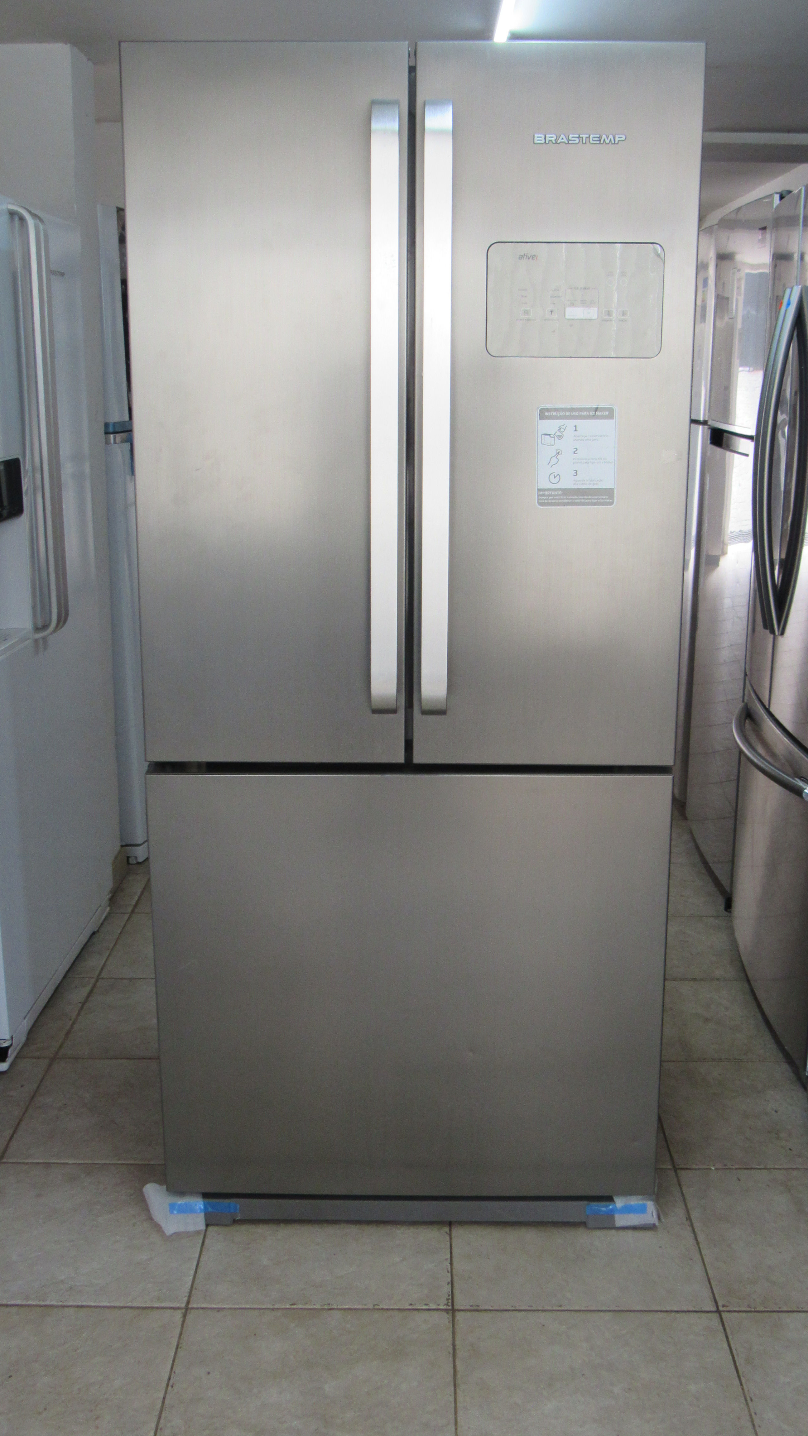 Geladeira Brastemp BRO80AK Frost Free French Door Inverse 540 Litros Inox