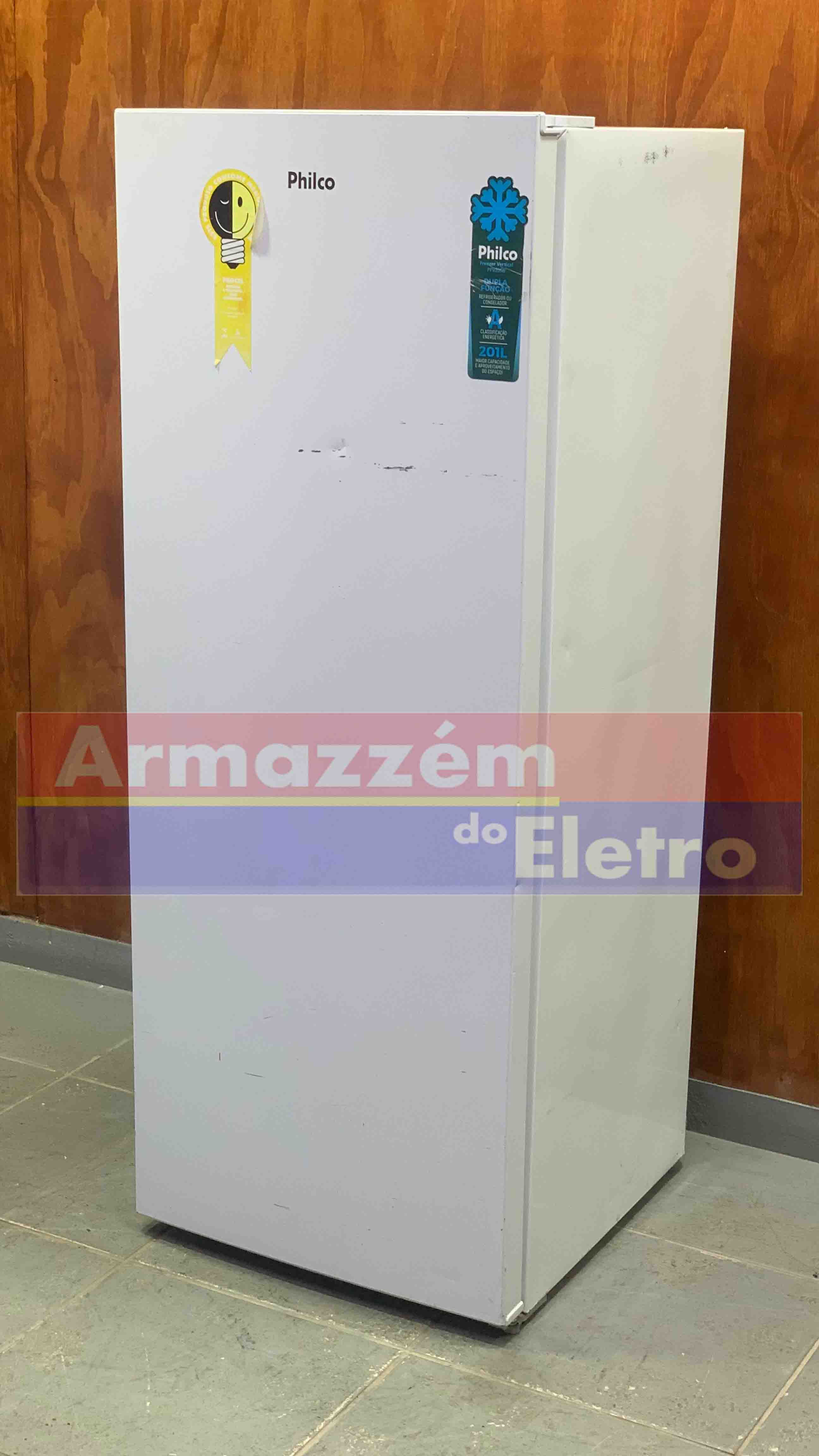 Freezer Philco Vertical 201 L 2 em 1 Dupla Função A+ Porta Reversíve_127v