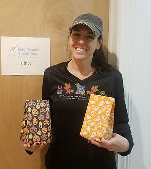 181108halloweentreats volunteer.JPG