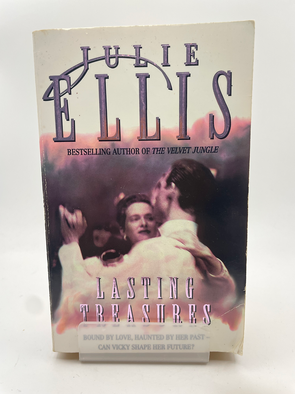 Thumbnail: Lasting Treasures - Julie Ellis