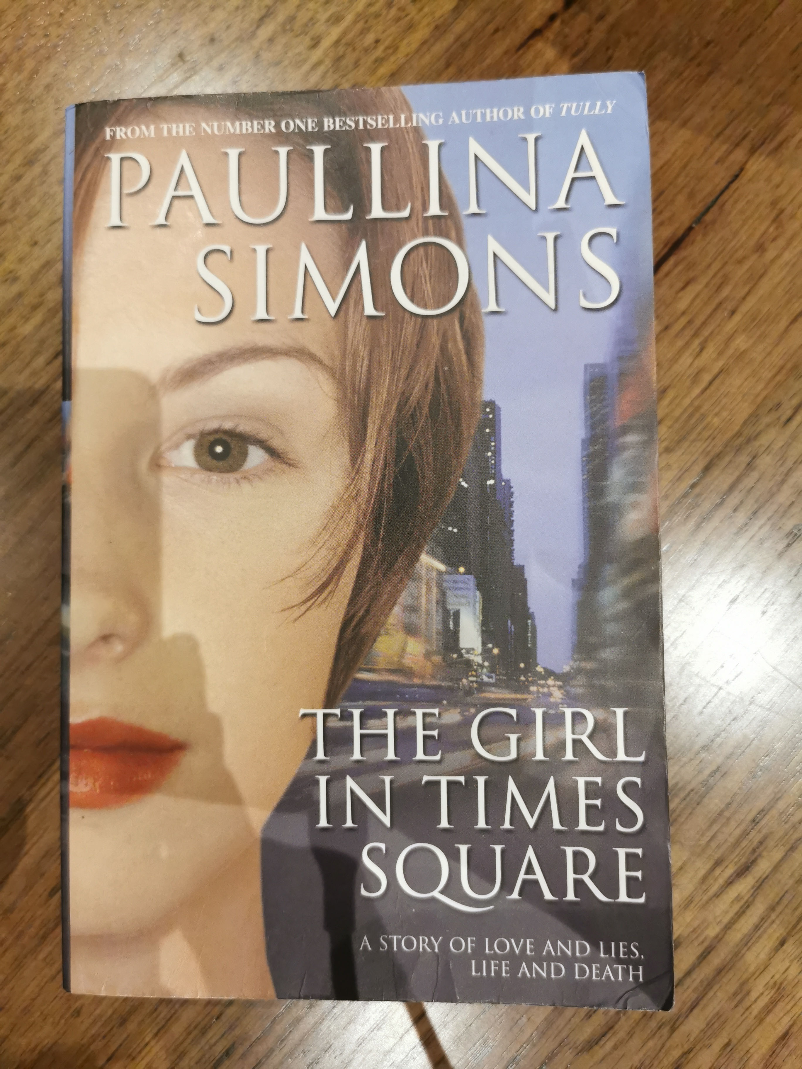 The Girl in Times Square - Paullina Simons