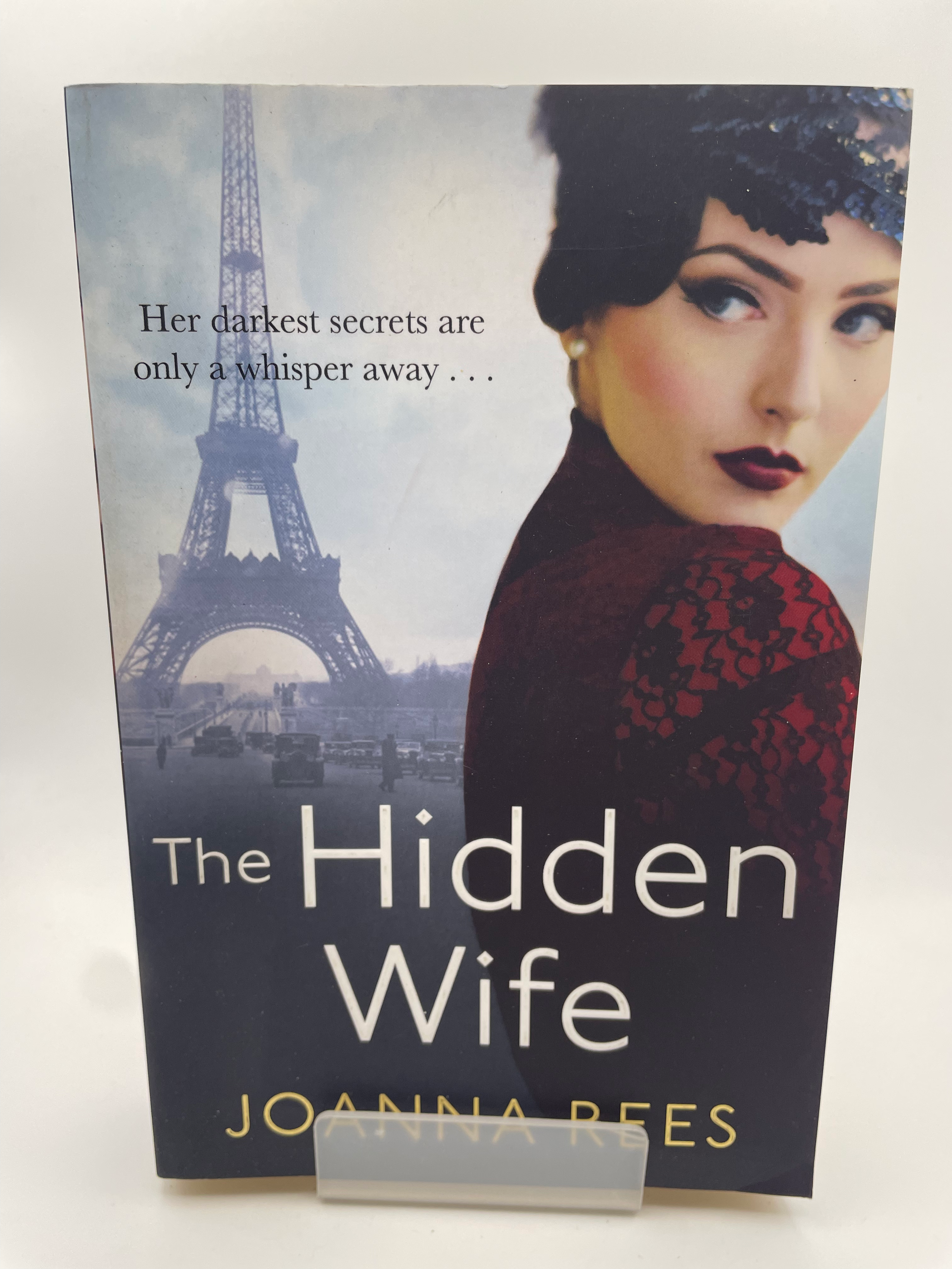 The Hidden Wife - Joanna Rees