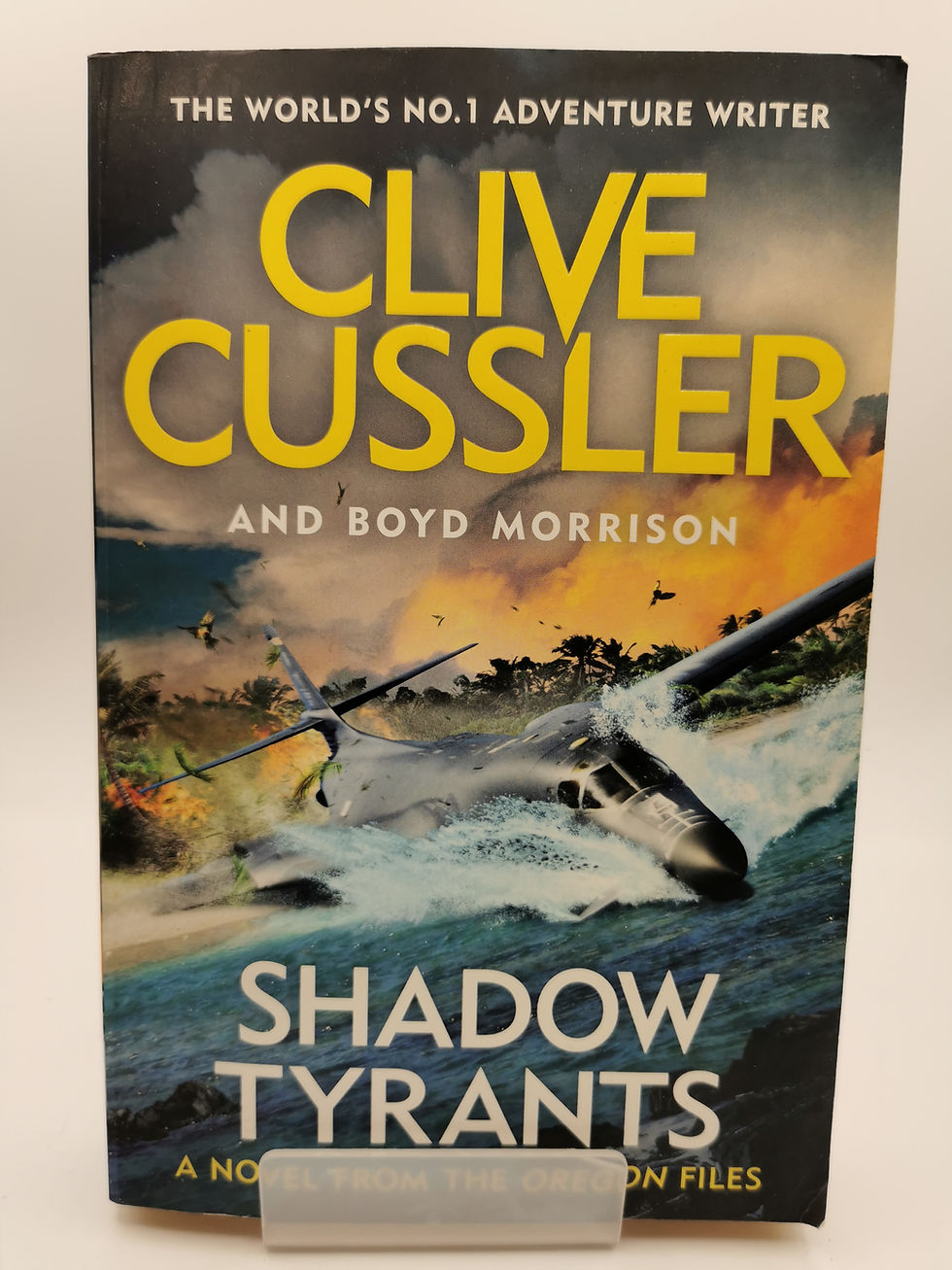 Thumbnail: Shadow Tyrants - Clive Cussler