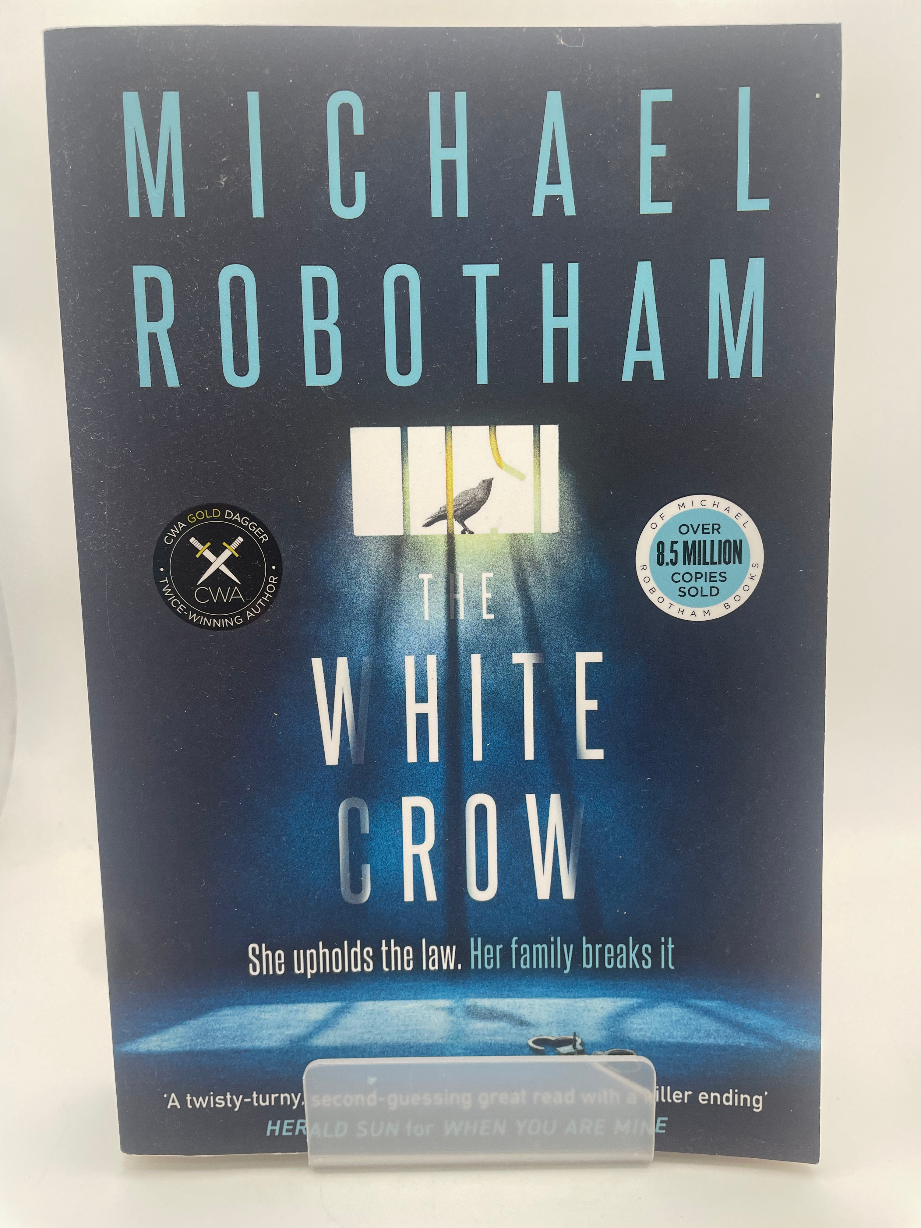 The White Crow - Michael Robotham