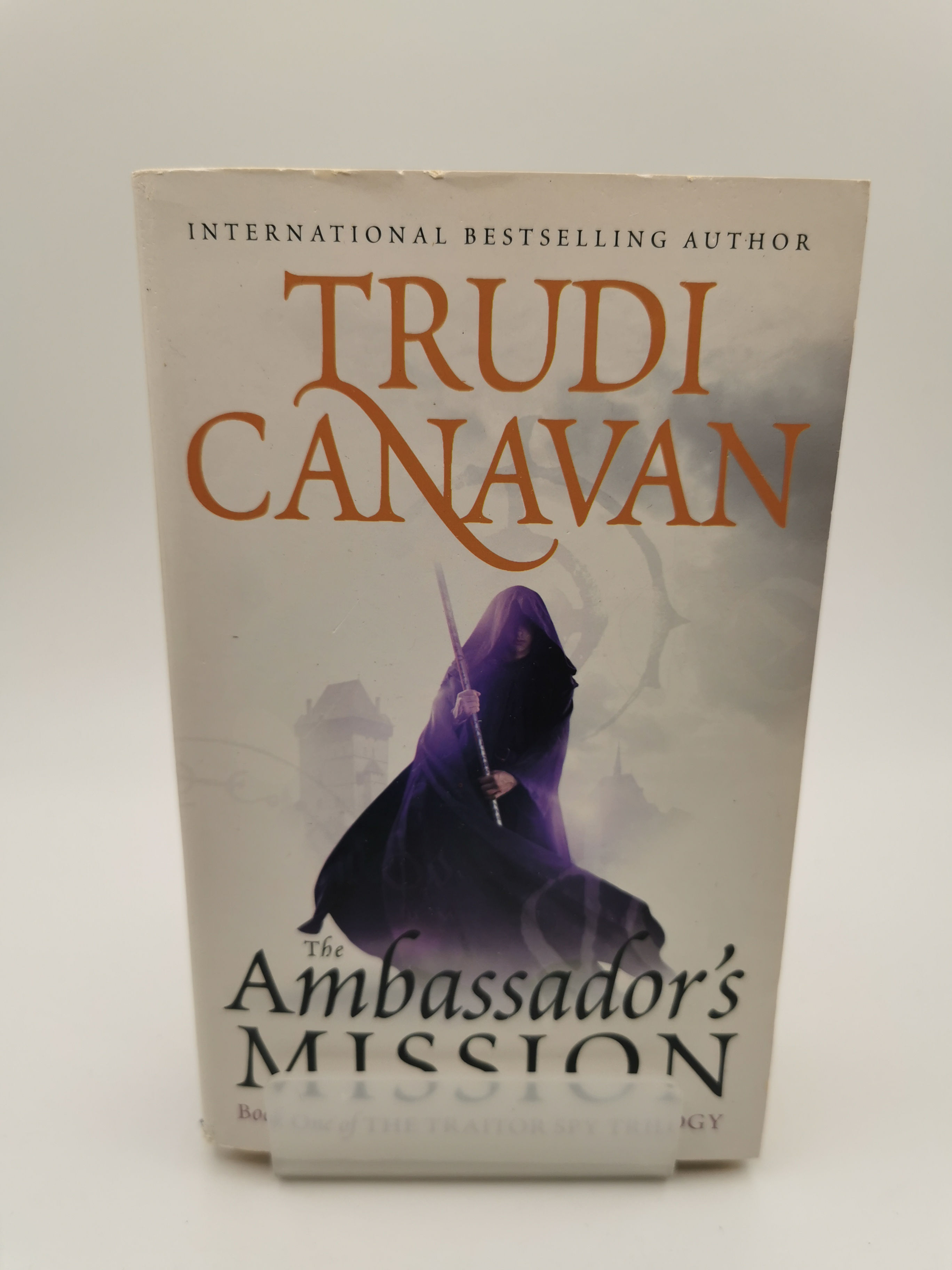 The Ambassador's Mission - Trudi Canavan
