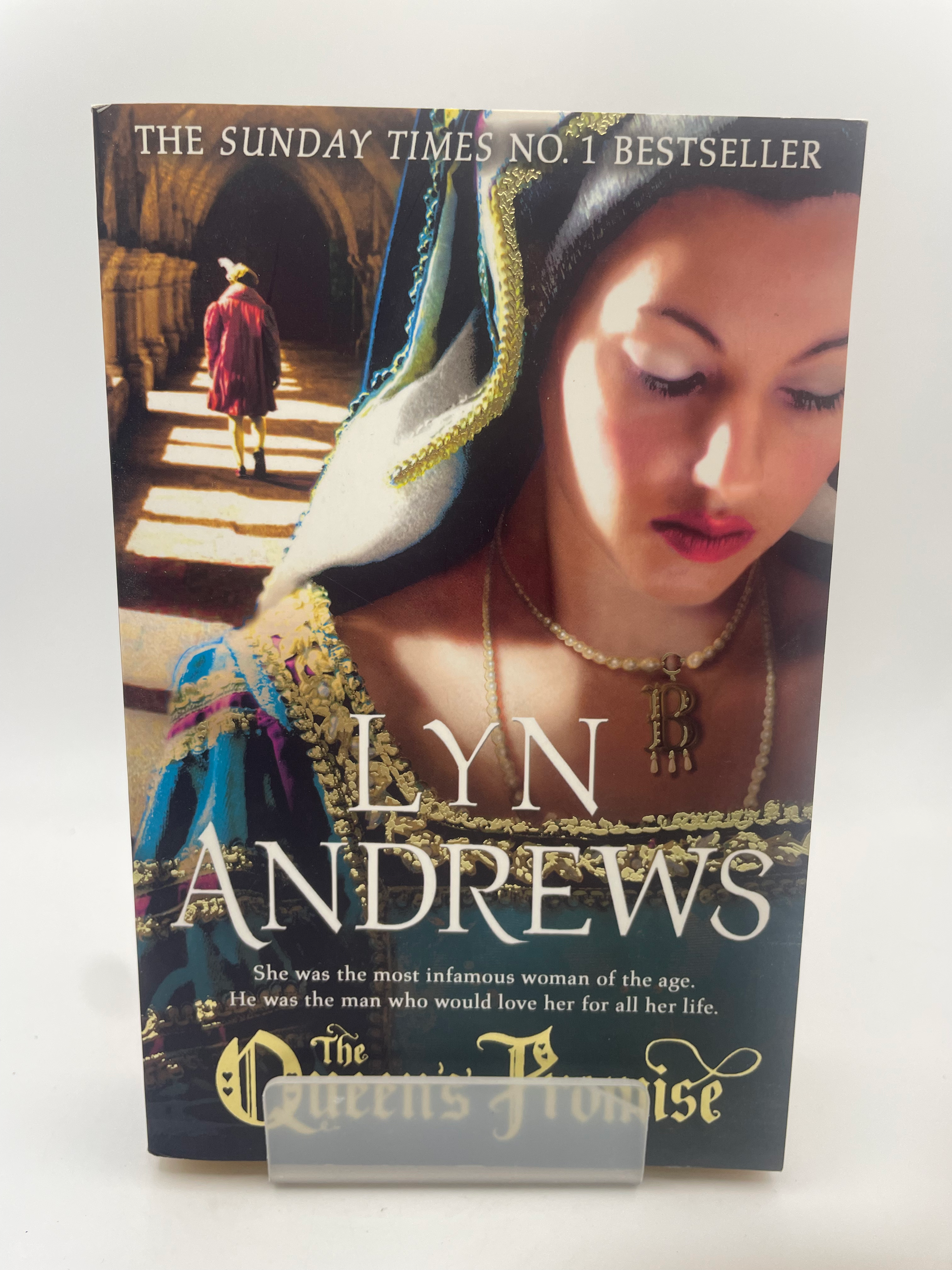 The Queen's Promise - Lyn Andrews