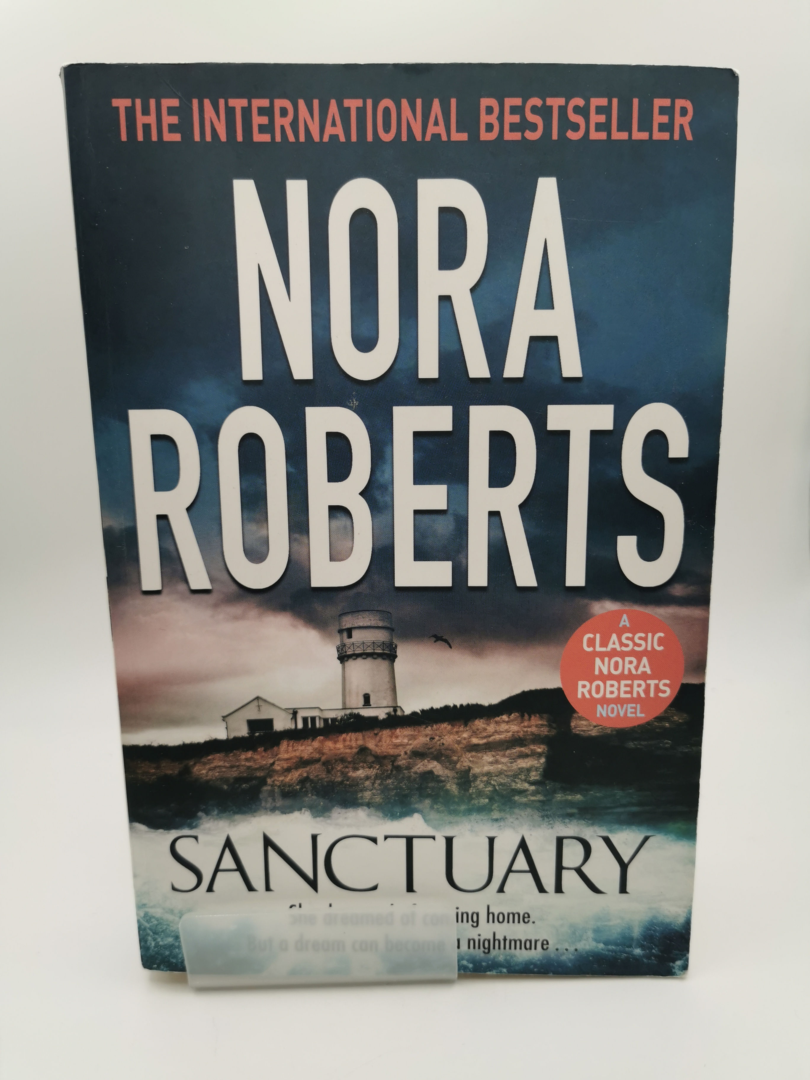 Sanctuary - Nora Roberts