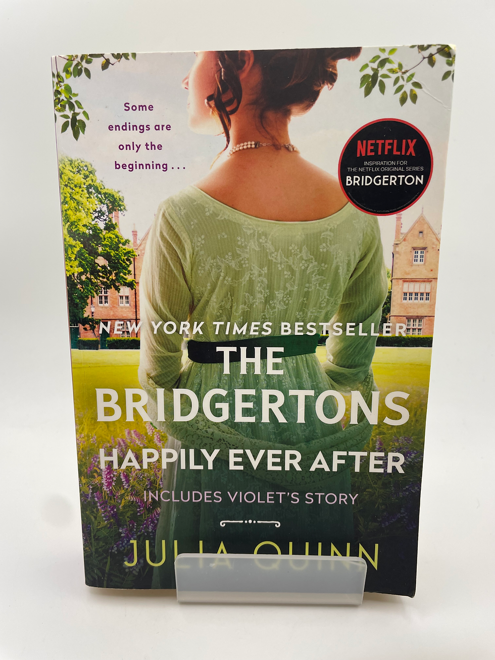 Thumbnail: The Bridgerton's Happily Ever After - Julia Quinn