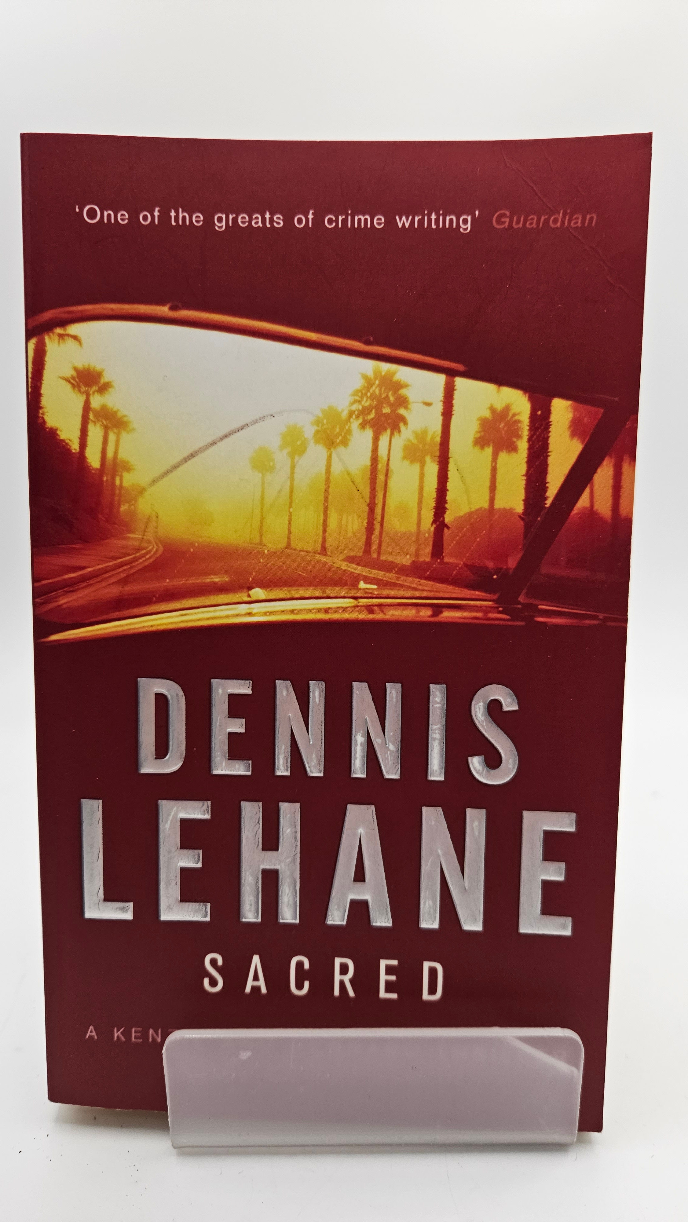 Sacred - Dennis Lehane