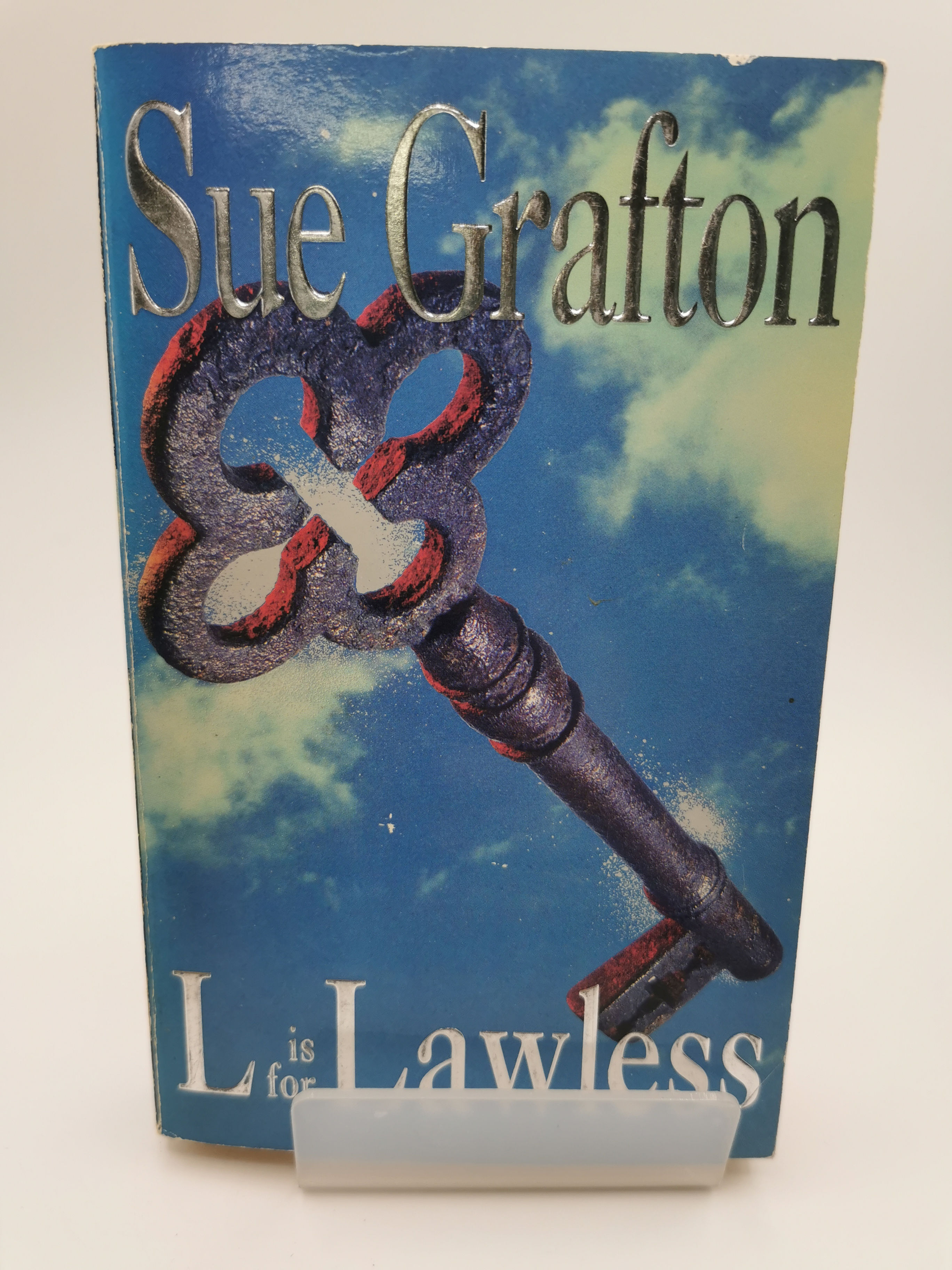 L is for Lawless - Sue Grafton