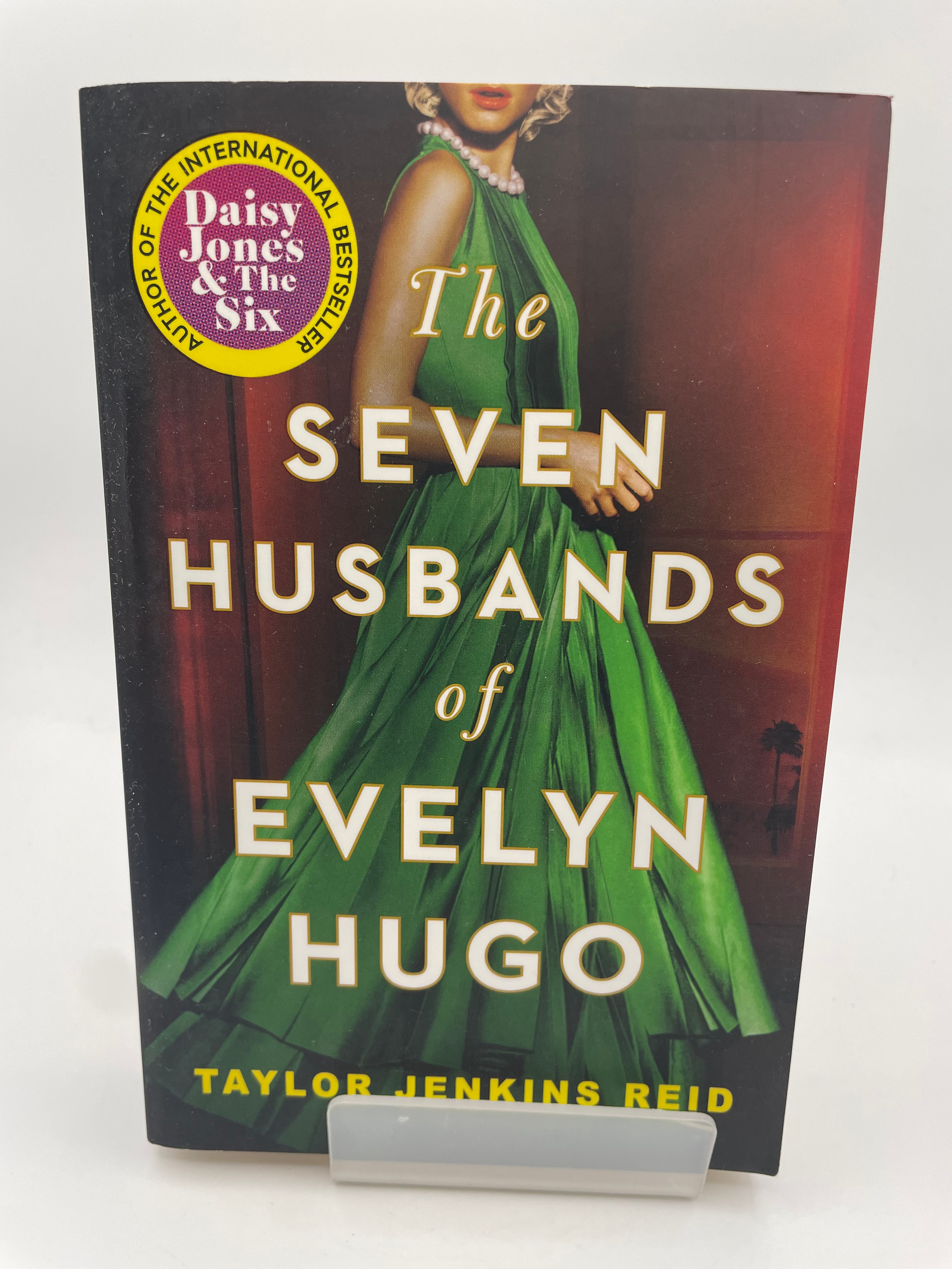 The Seven Husbands of Evelyn Hugo - Taylor Jenkins Reid
