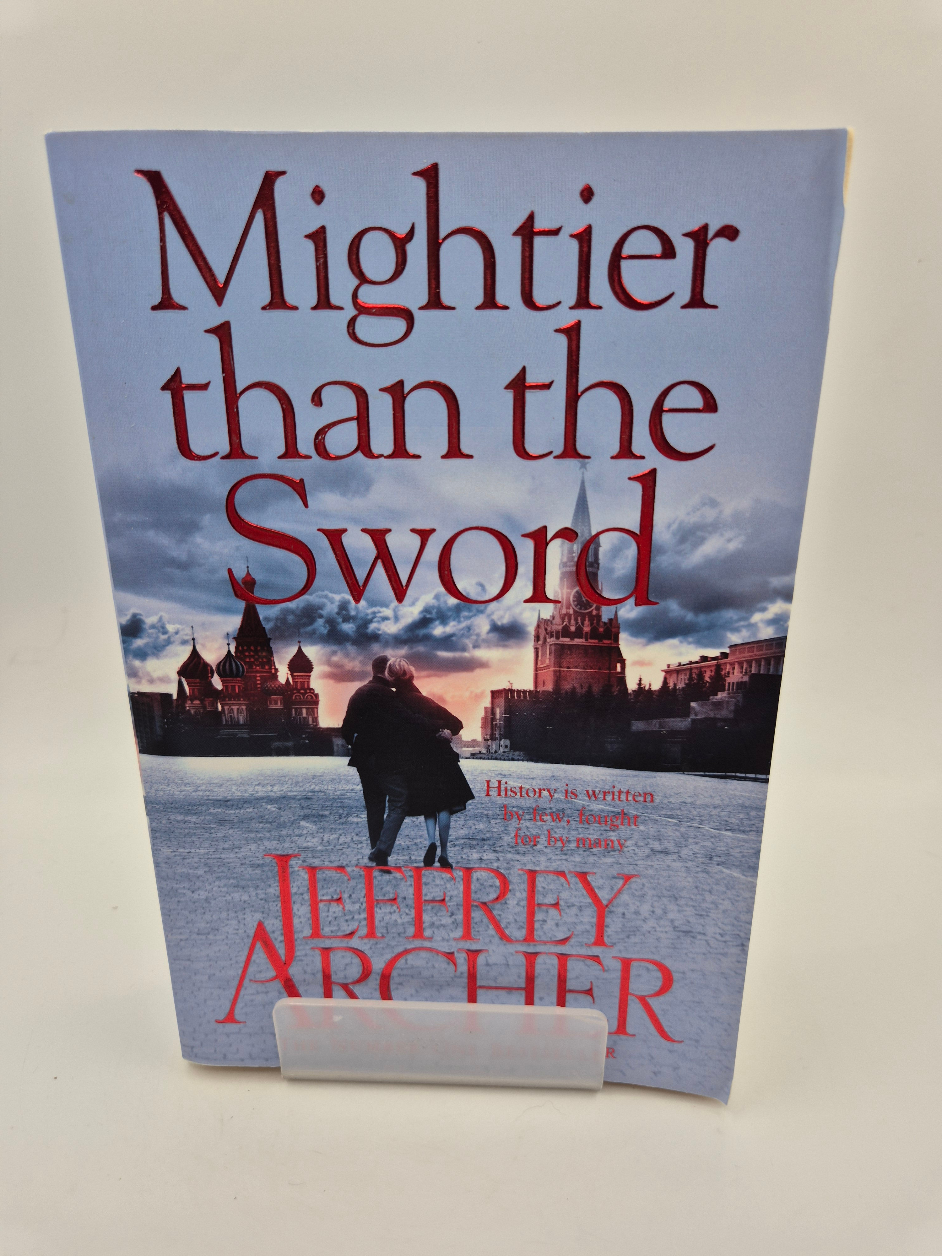 Mightier Than the Sword - Jeffrey Archer