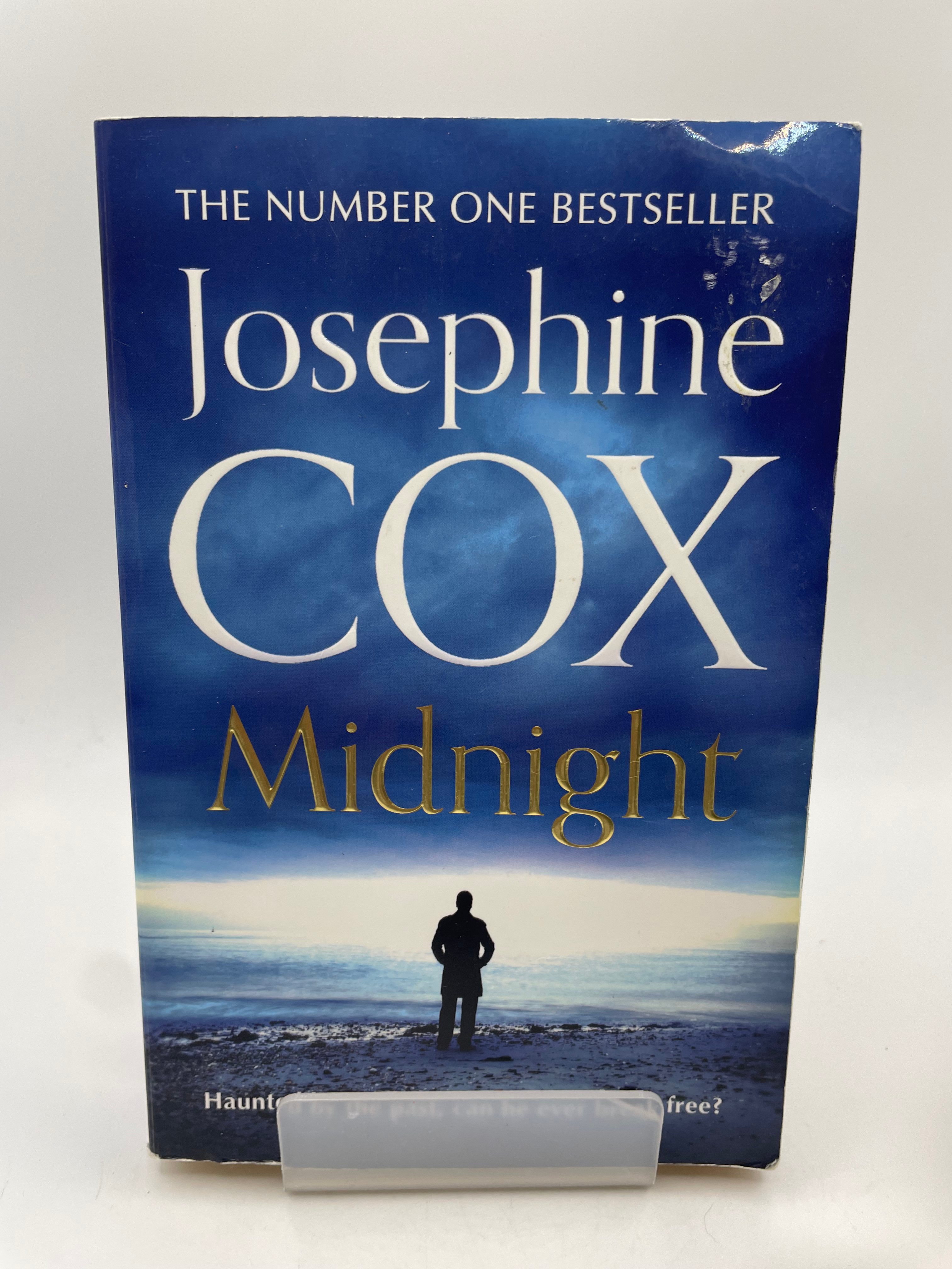 Midnight - Josephine Cox