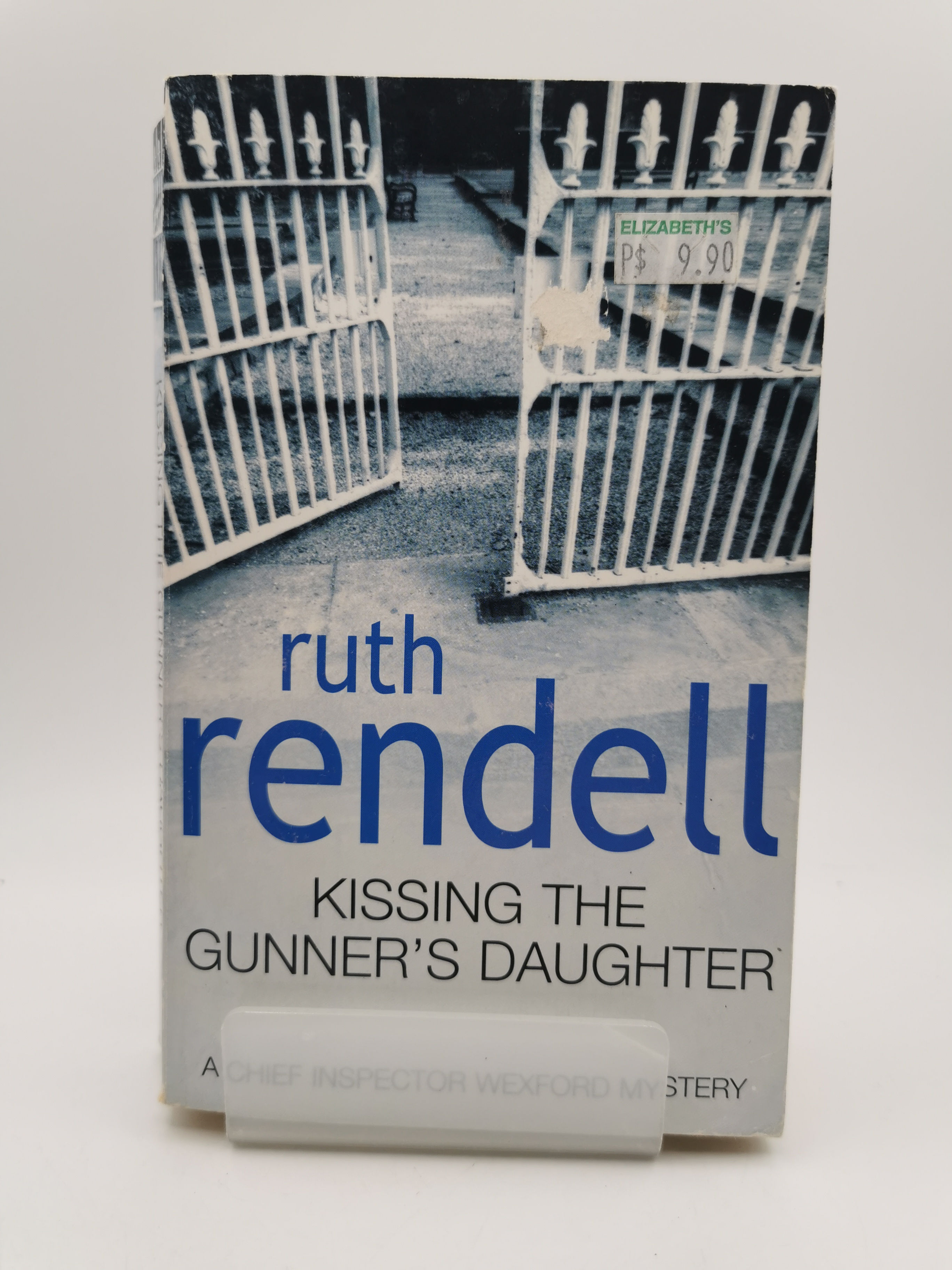 Kissing the Gunner's Daughter - Ruth Rendell