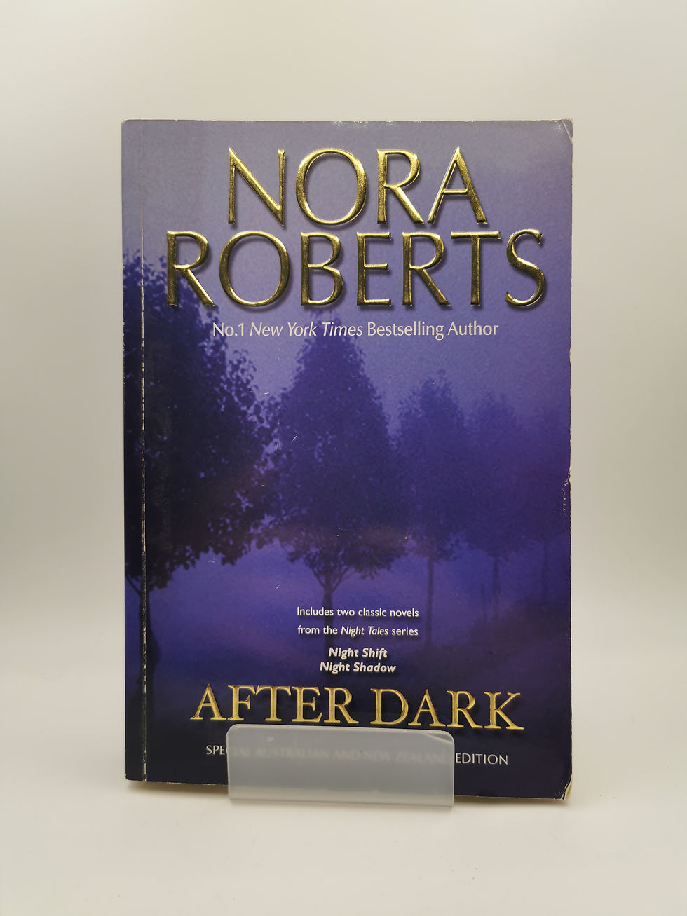 Thumbnail: After Dark - Nora Roberts