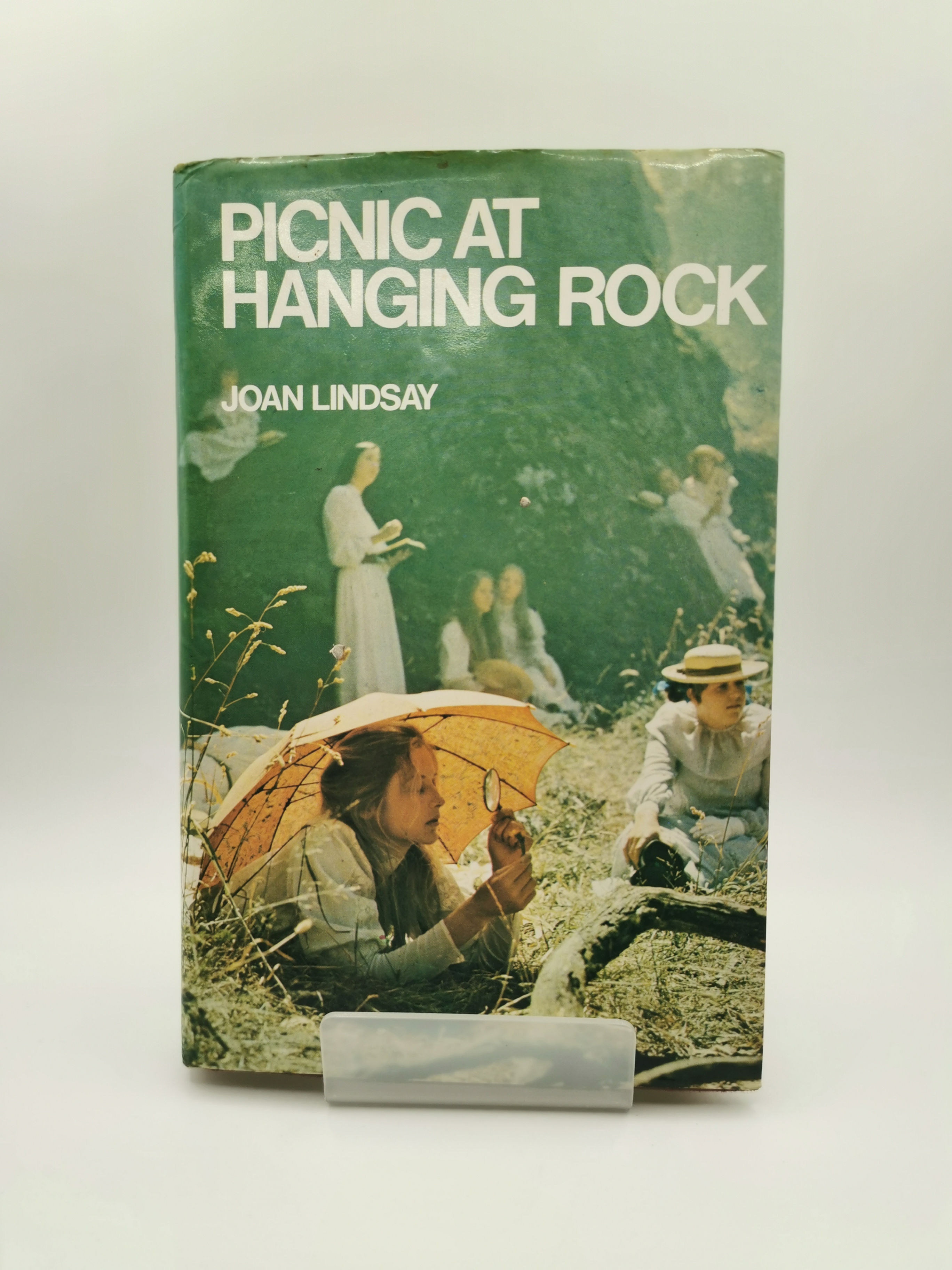 Picnic at Hanging Rock - Joan Lindsay