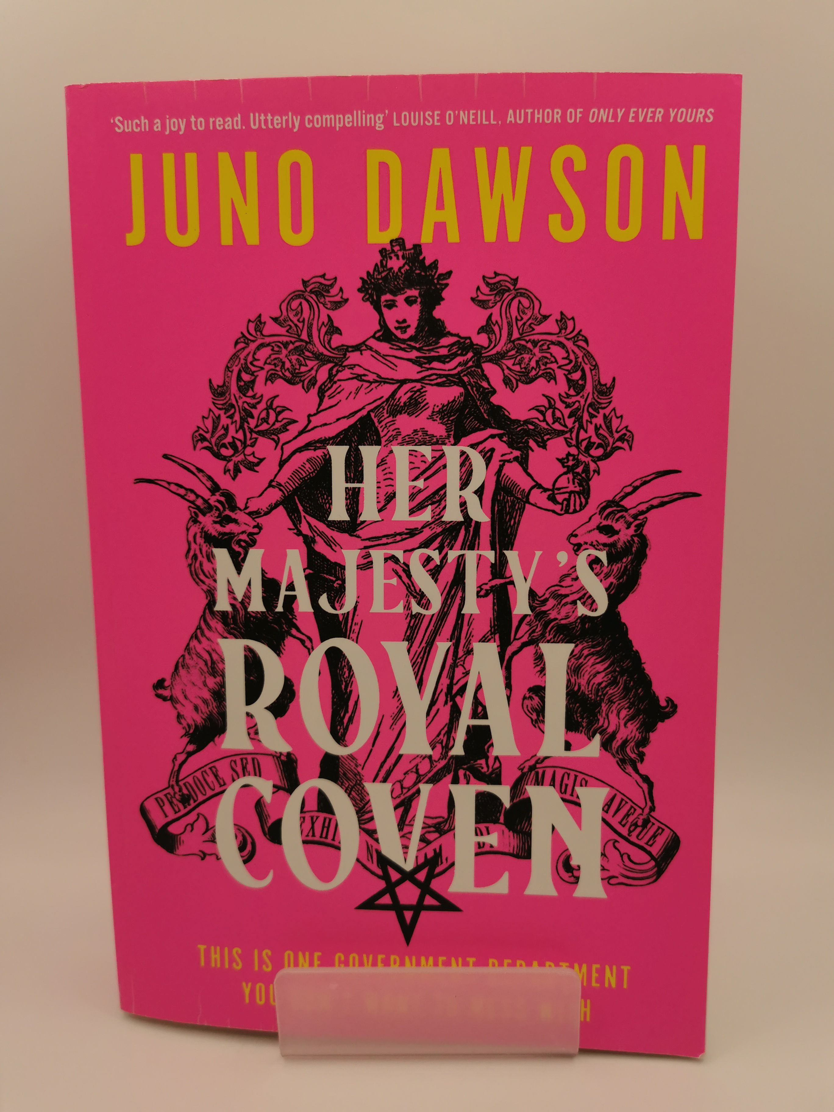 Her Majesty's Royal Coven - Juno Dawson