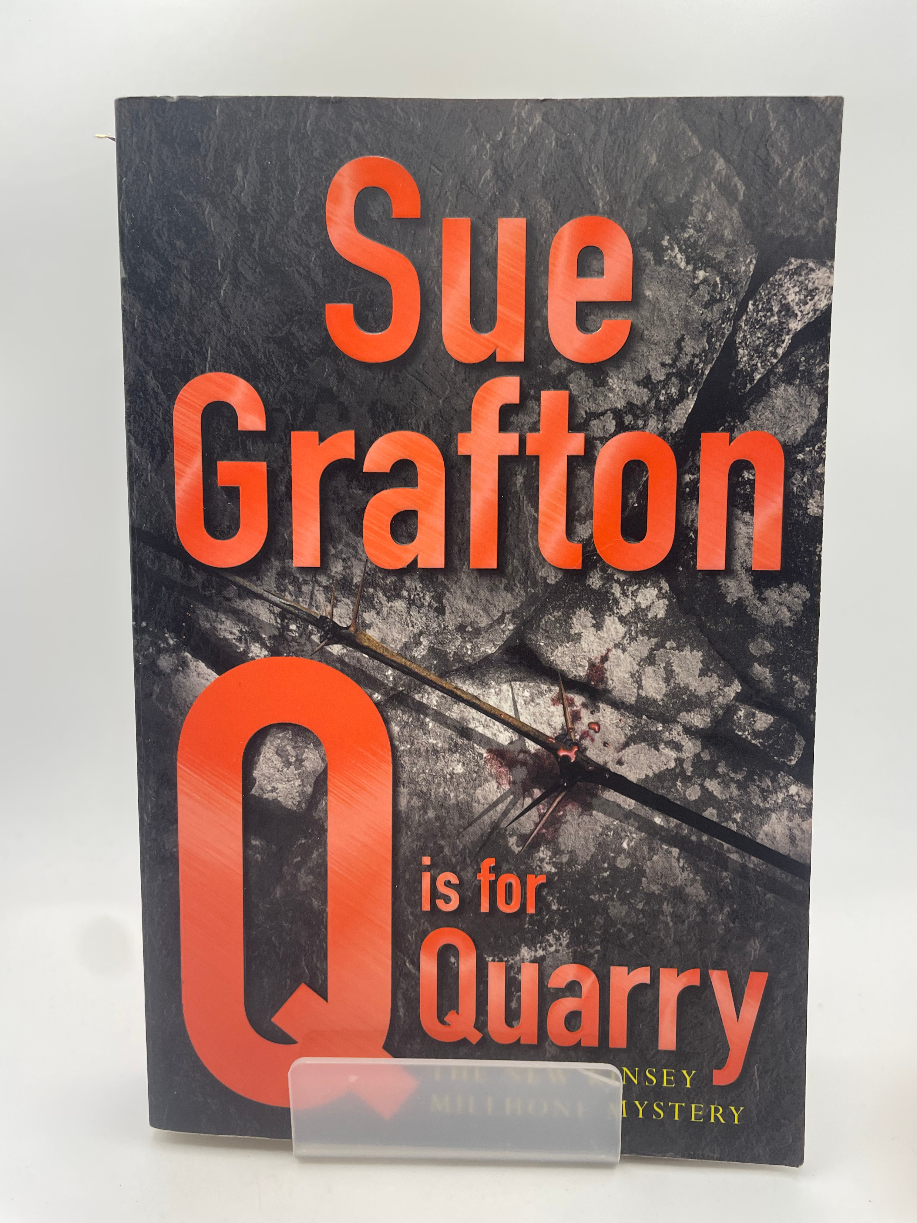 Q Is for Quarry - Sue Grafton