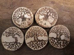 Pyrography gnarly tree keyrings