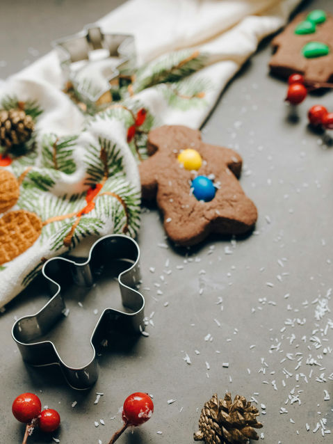 Préparer votre cuisine pour les fêtes : organisation et déco astucieuse