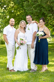 Holland Marsh Winery wedding family photos