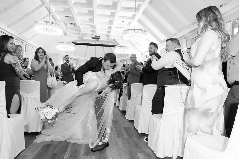 Can You Take Wedding Photos Somewhere Other Than Your Venue? A Glenerin Inn & Adamson Estate Wedding