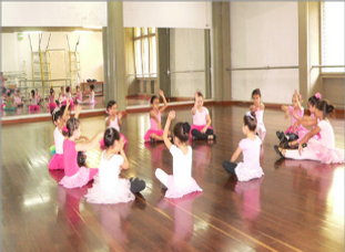 Danza Creativa 1 Niños 4 y 5 años 308x227.png