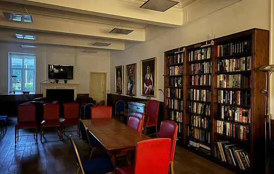 528771096_1155230826629890_5258328418634179336_n (1).jpg