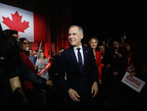 卡尼逆风翻盘！自由党赢下大选，加拿大迎来脱美自强新时代