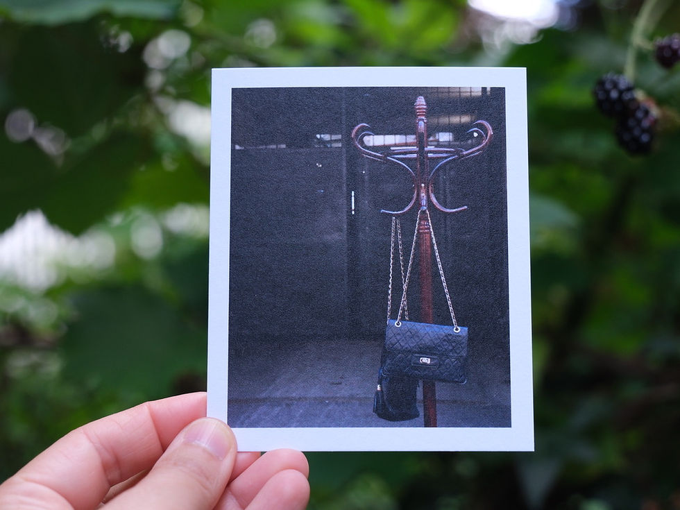 Thumbnail: the vintage Bags Card