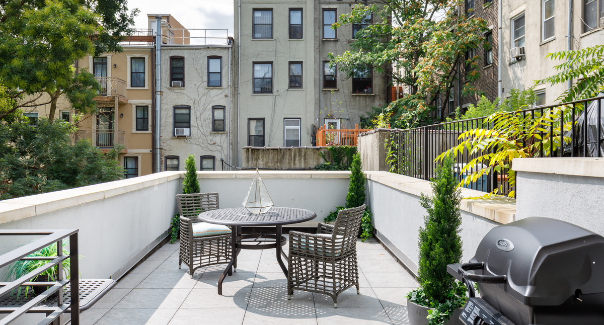 02-Terrace.jpg