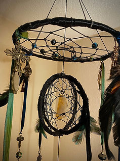 Top and middle of dreamcatcher