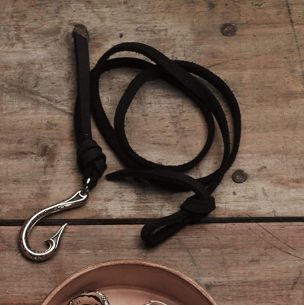 Thumbnail: MAKAU Men's Hook Wrap Bracelet
