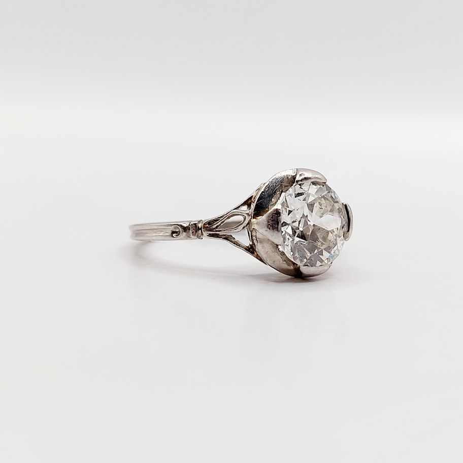 Bague de fiançailles solitaire diamant blanc, Pendentif art deco or blanc 18k et diamants, élégante création.