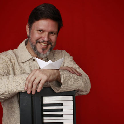 Marco França celebra 35 anos de carreira no show "A m ar é"