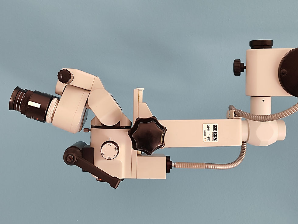 Miniatura: Carl Zeiss OPMI 1FC ścienny