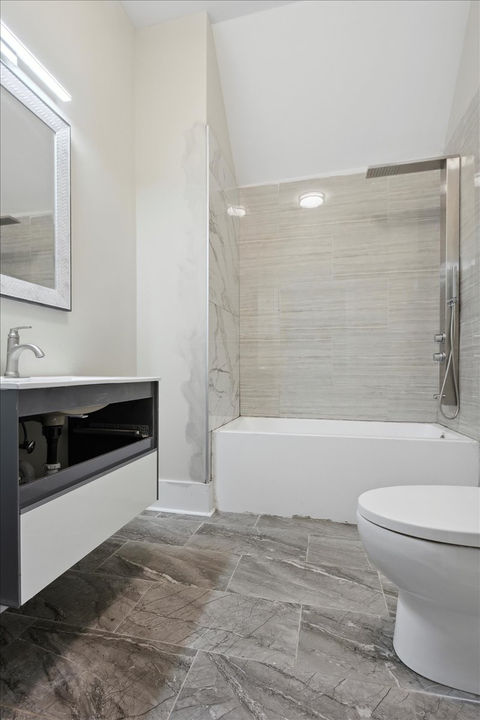 14-1924 Spruce St14.jpg