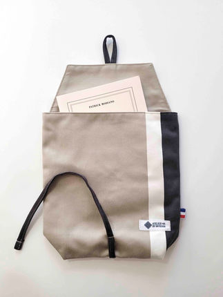 Pochette livre artisanale fait main aux motifs géométriques colorés