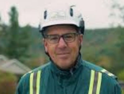 38: From Oil Industry Insider to Environmental Champion: Curtis Shuck's Mission to Plug Abandoned Wells