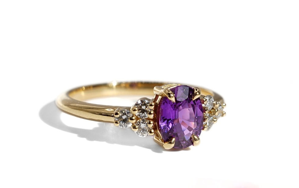 Bague Jade, or 18k, saphir violet et diamants