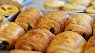 Food Safety Consultants UK: Why Hundreds of Food Businesses Choose Beacon Compliance