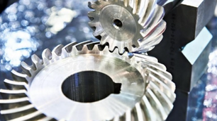 The Ultimate Guide to Gearbox Refurbishing Services: When, why, and how?