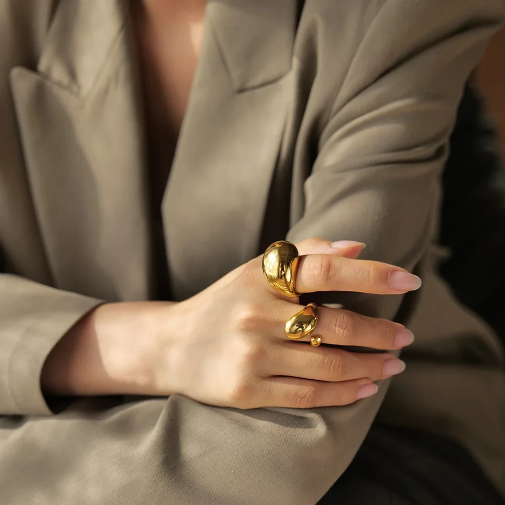 Charlize ring