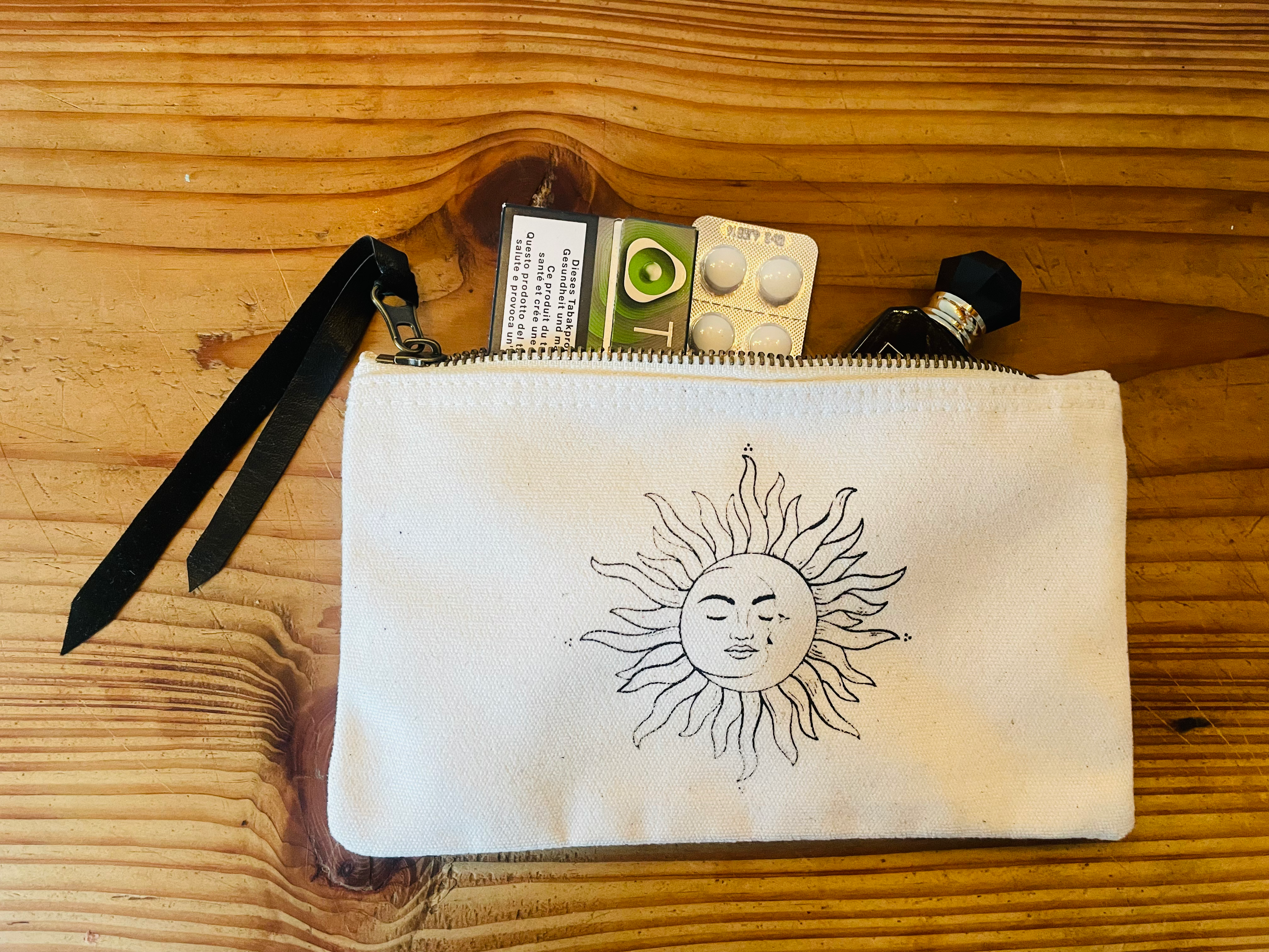 Pouch "SOLUNA"